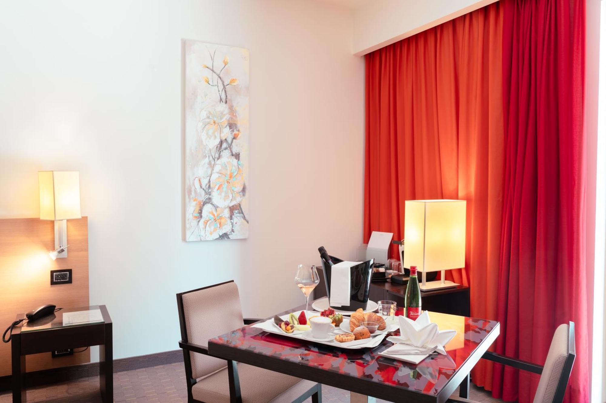 Ariha Hotel Cosenza Exteriér fotografie
